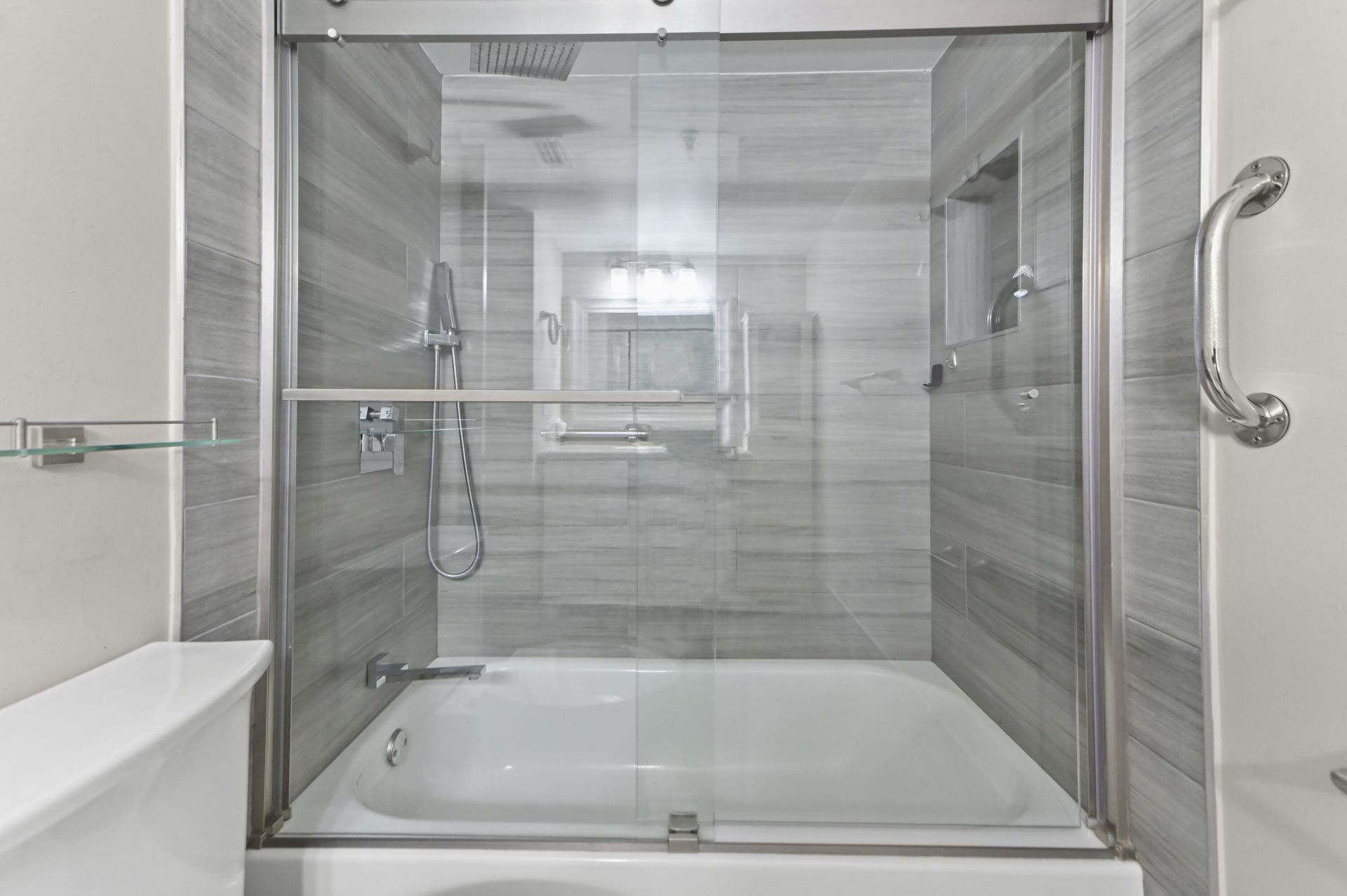 2711 Ocean Club Boulevard, Unit 207, Hollywood, FL 33019 Photo