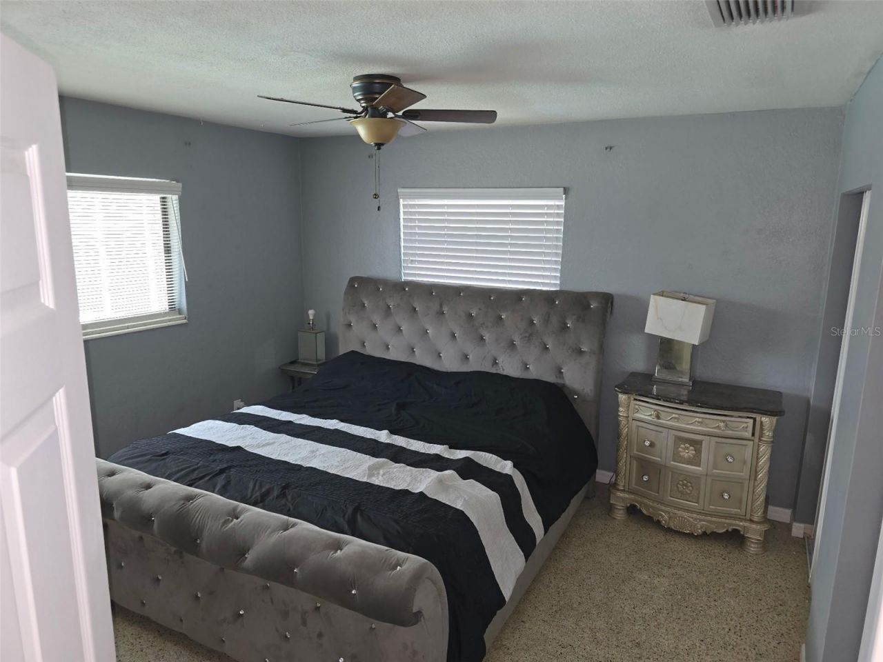 4094 Whiting Drive Se, Saint Petersburg, FL 33705 Photo