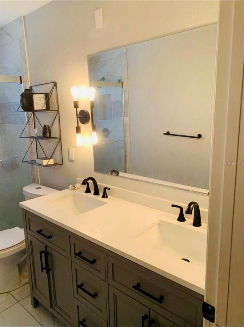 4094 Whiting Drive Se, Saint Petersburg, FL 33705 Photo