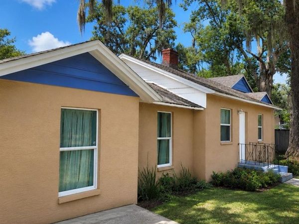 109 N OAKLAND STREET , LEESBURG, FL 34748