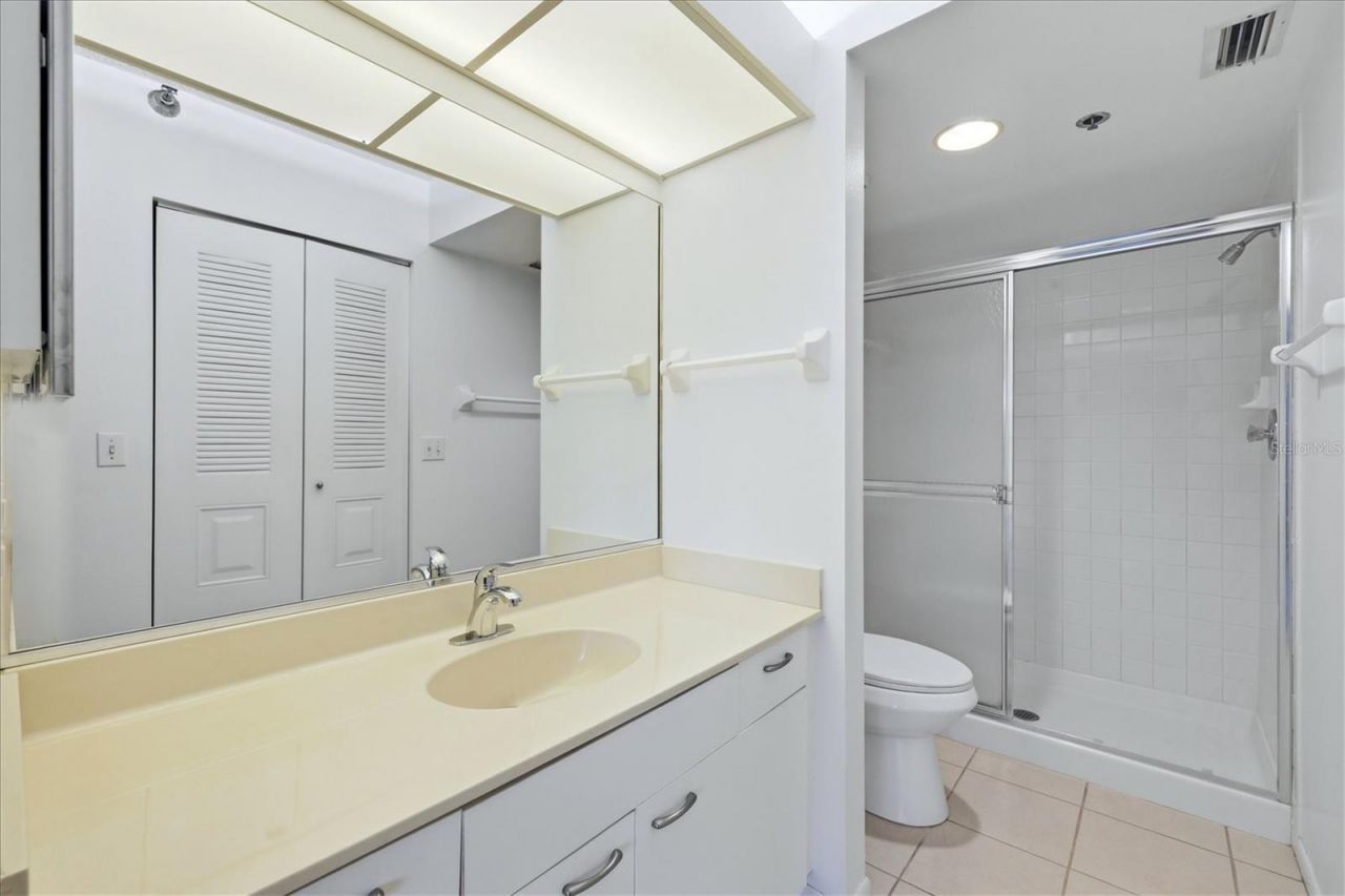 3740 Pinebrook Circle, Unit 207, Bradenton, FL 34209 Photo