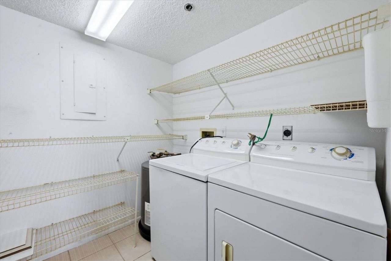 3740 Pinebrook Circle, Unit 207, Bradenton, FL 34209 Photo