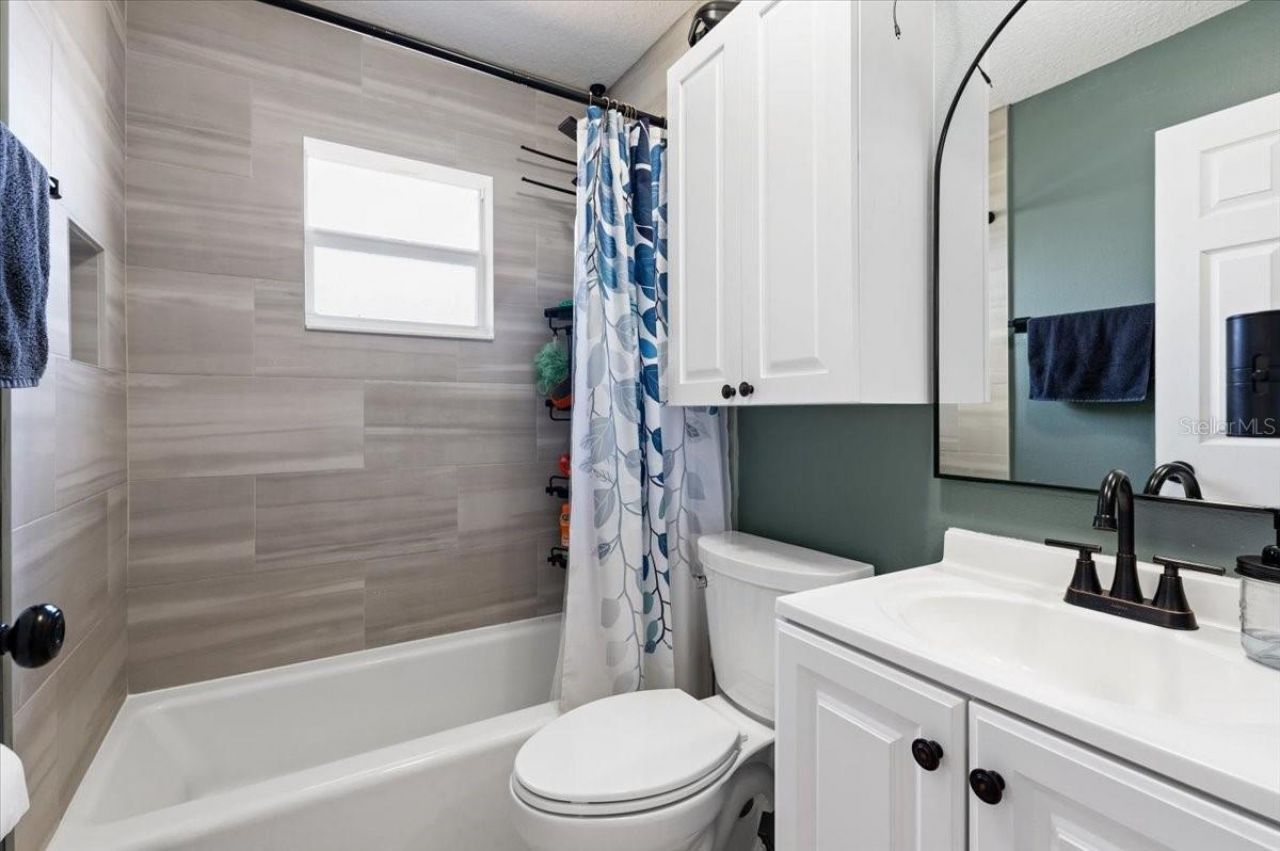 4050 Rockefeller Avenue, Sarasota, FL 34231 Photo