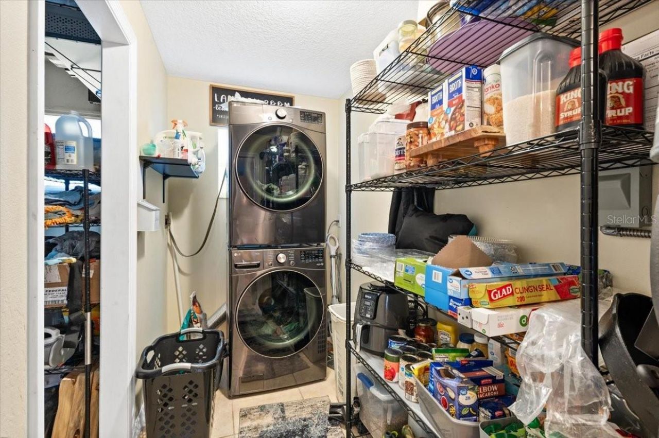 4050 Rockefeller Avenue, Sarasota, FL 34231 Photo