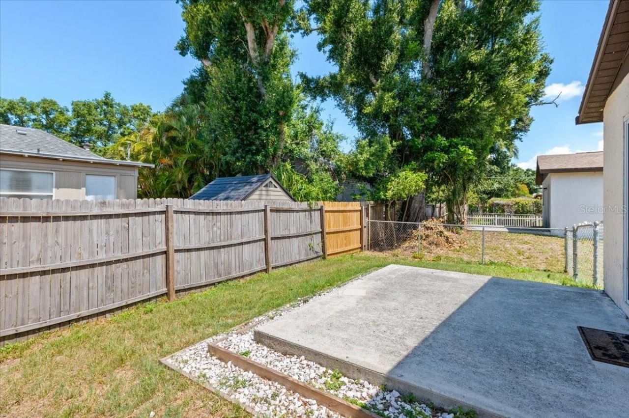 4050 Rockefeller Avenue, Sarasota, FL 34231 Photo