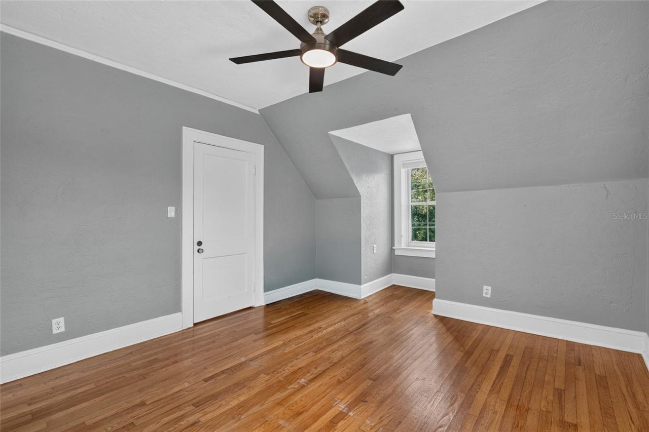 1220 NW 18th Avenue , Gainesville, FL 32609 Photo