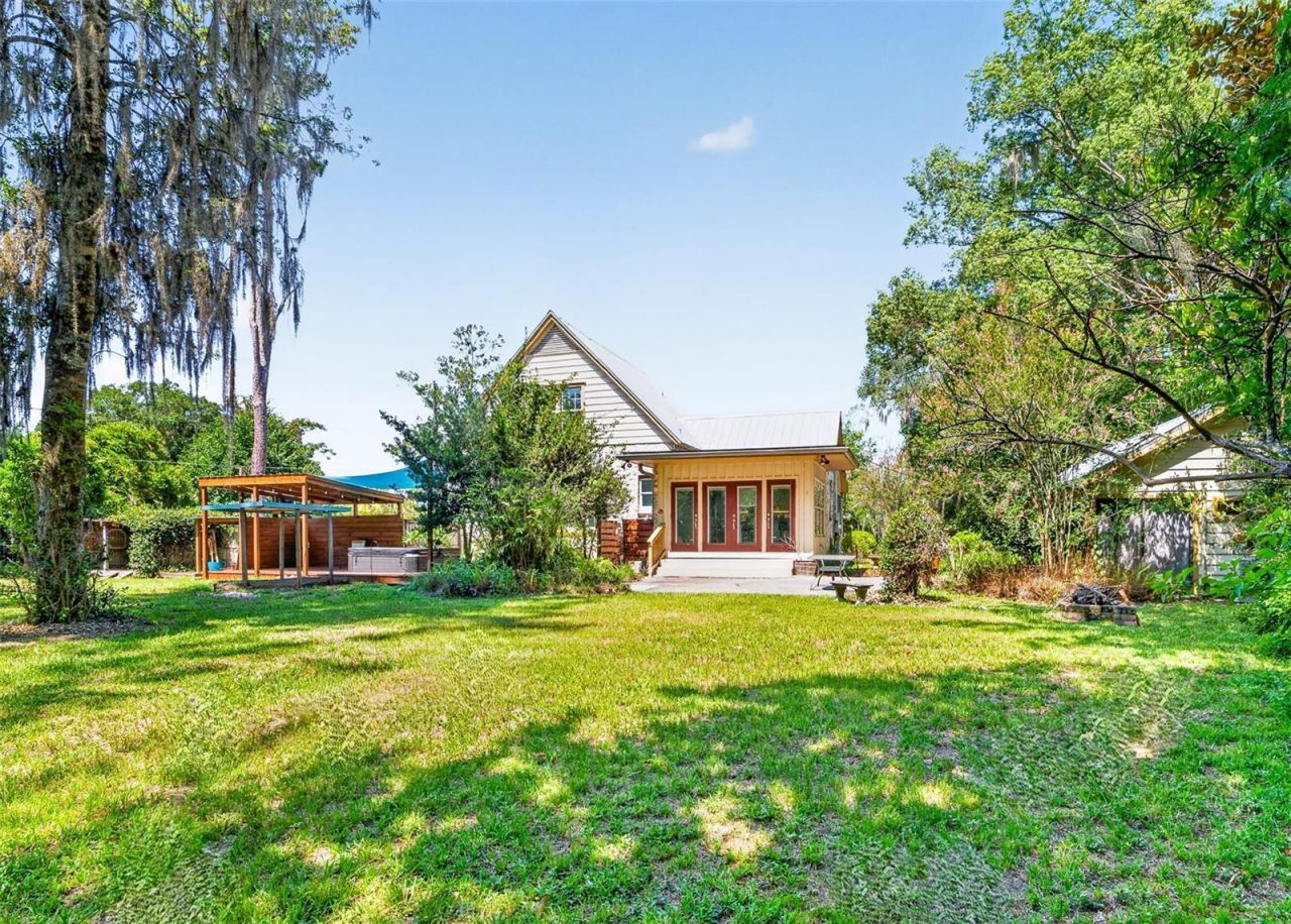 1220 NW 18th Avenue , Gainesville, FL 32609 Photo