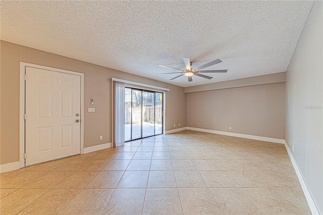 921 Royal Oak Boulevard , Leesburg, FL 34748 Photo