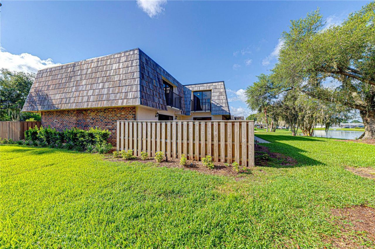 921 Royal Oak Boulevard , Leesburg, FL 34748 Photo