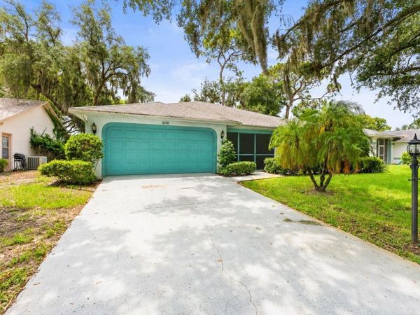 3550 OAK LAKE DRIVE , PALM HARBOR, FL 34684