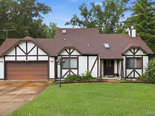 1891 Deer Run Trail , Pacific, MO 63069