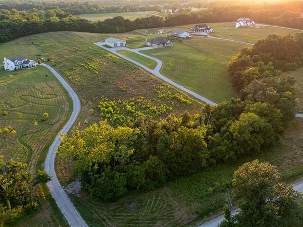 376 Stealey Road, Wentzville, MO 63385