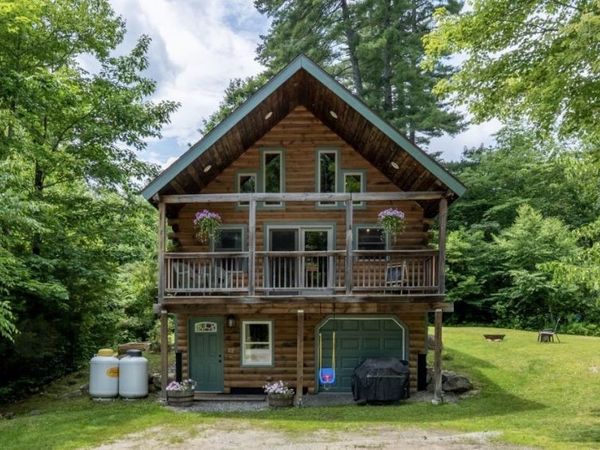 22 Autumn Road, Hillsborough, NH 03244