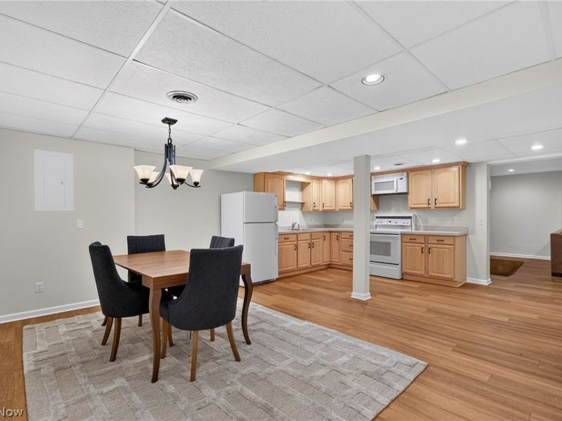 5174 Sea Pines Circle NW, Canton, OH 44718 Photo 32