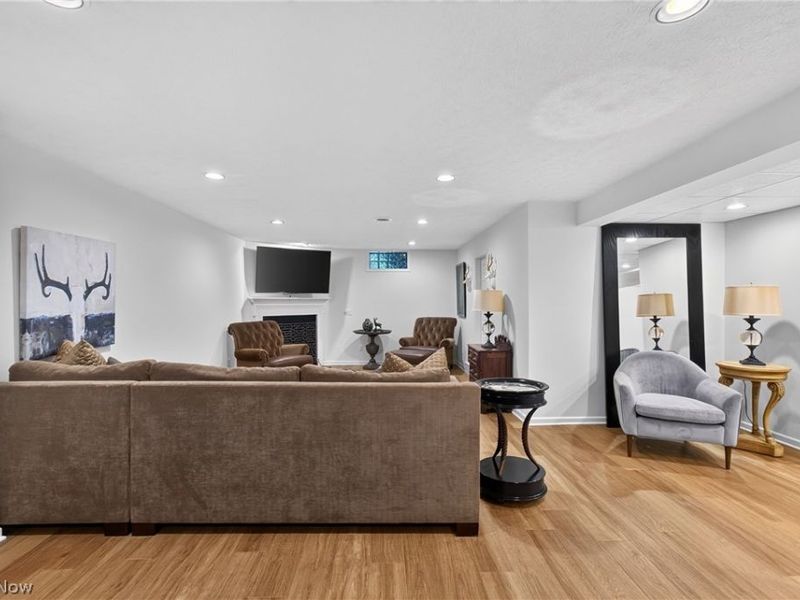 5174 Sea Pines Circle NW, Canton, OH 44718 Photo 33