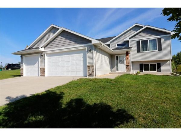 1203 Pondview Avenue NW, Montgomery, MN 56069