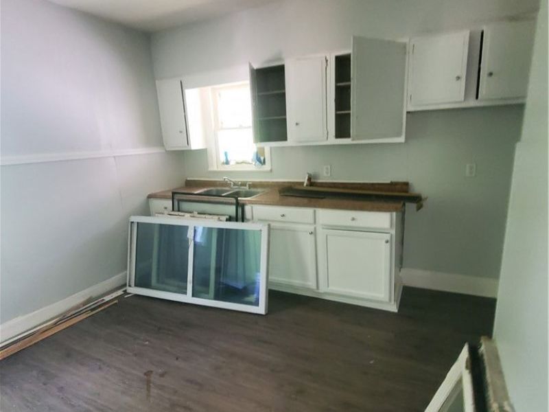 626 E 125th Street, Cleveland, OH 44108 Photo 6