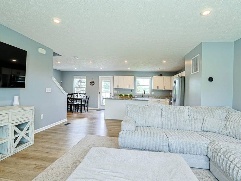 10545 Franklin Drive, Crosby Twp, OH 45030 Photo 6