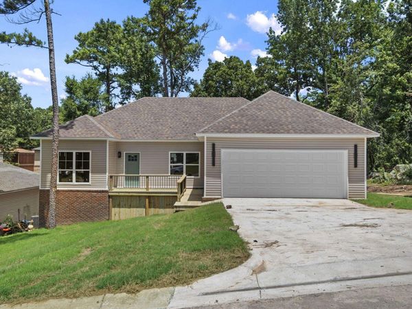14 Lenora Lane, Little Rock, AR 72206