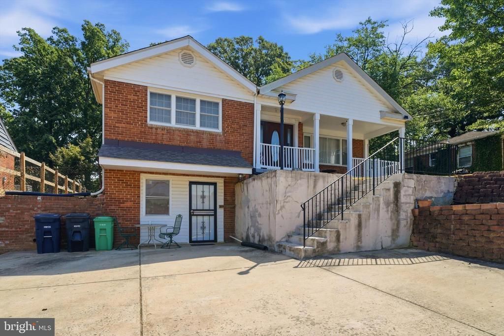 6600 LIVINGSTON ROAD, OXON HILL, MD 20745