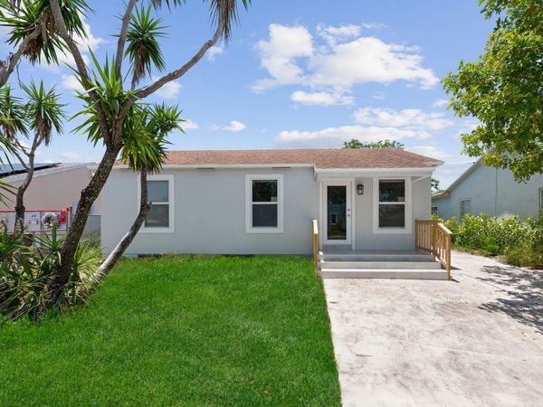 720 Mcintosh Street, West Palm Beach, FL 33405