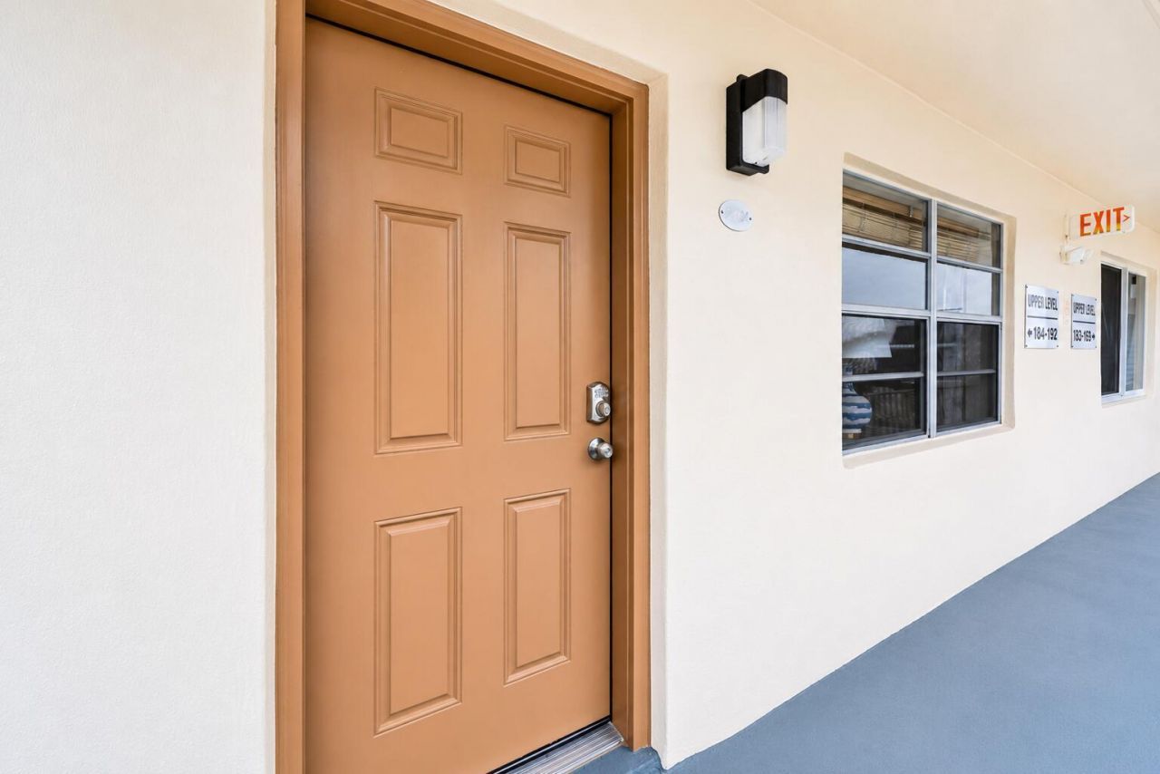 184 Piedmont D, Unit D, Delray Beach, FL 33484 Photo