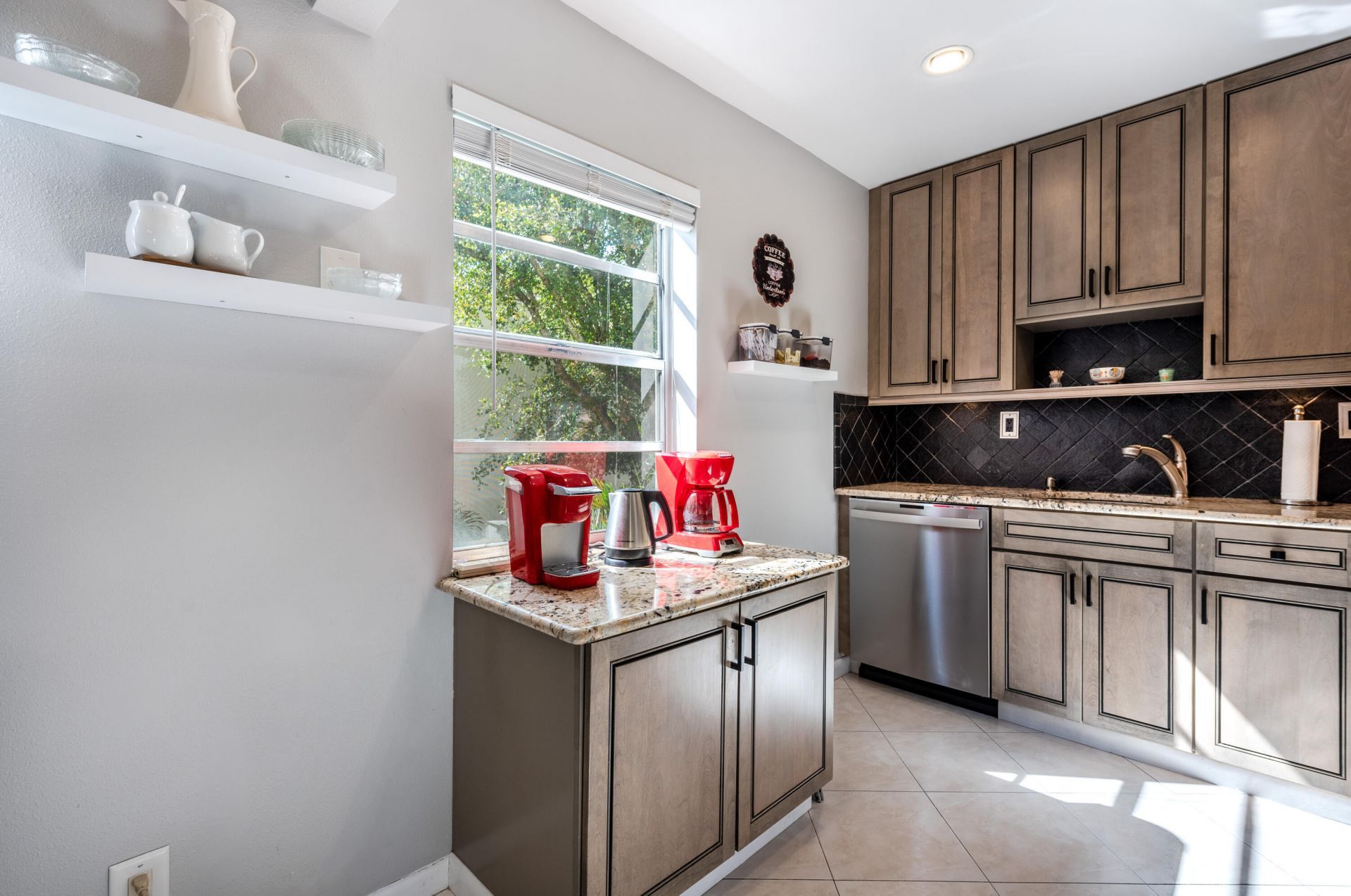184 Piedmont D, Unit D, Delray Beach, FL 33484 Photo