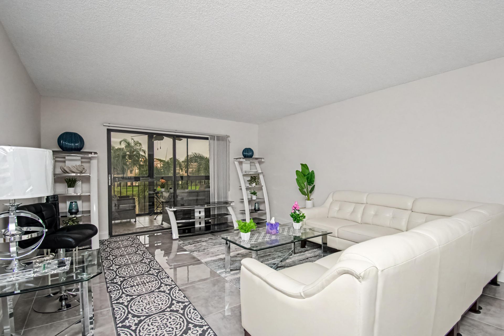 7351 Kinghurst Drive, Unit 301, Delray Beach, FL 33446 Photo
