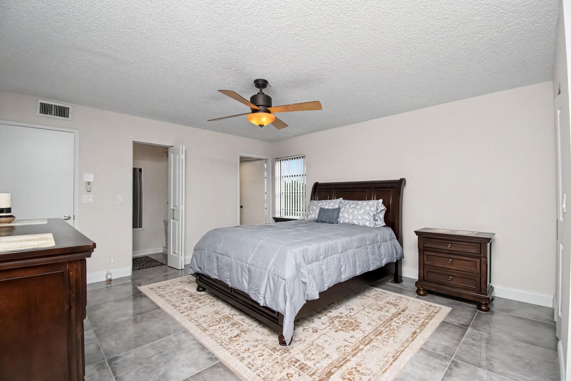7351 Kinghurst Drive, Unit 301, Delray Beach, FL 33446 Photo