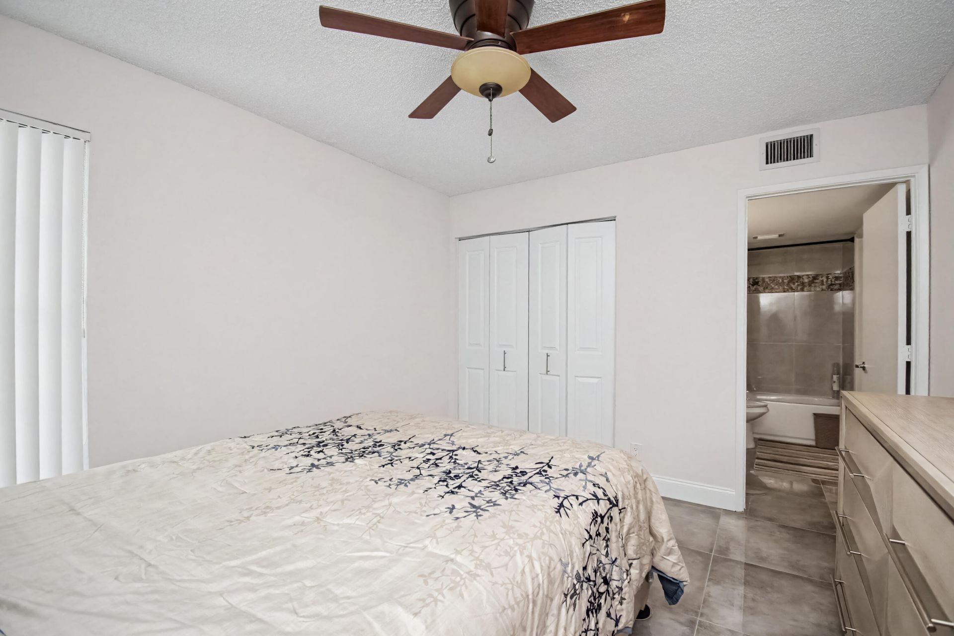 7351 Kinghurst Drive, Unit 301, Delray Beach, FL 33446 Photo