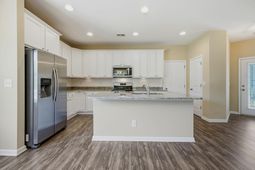 909 Cypress Way photo 4