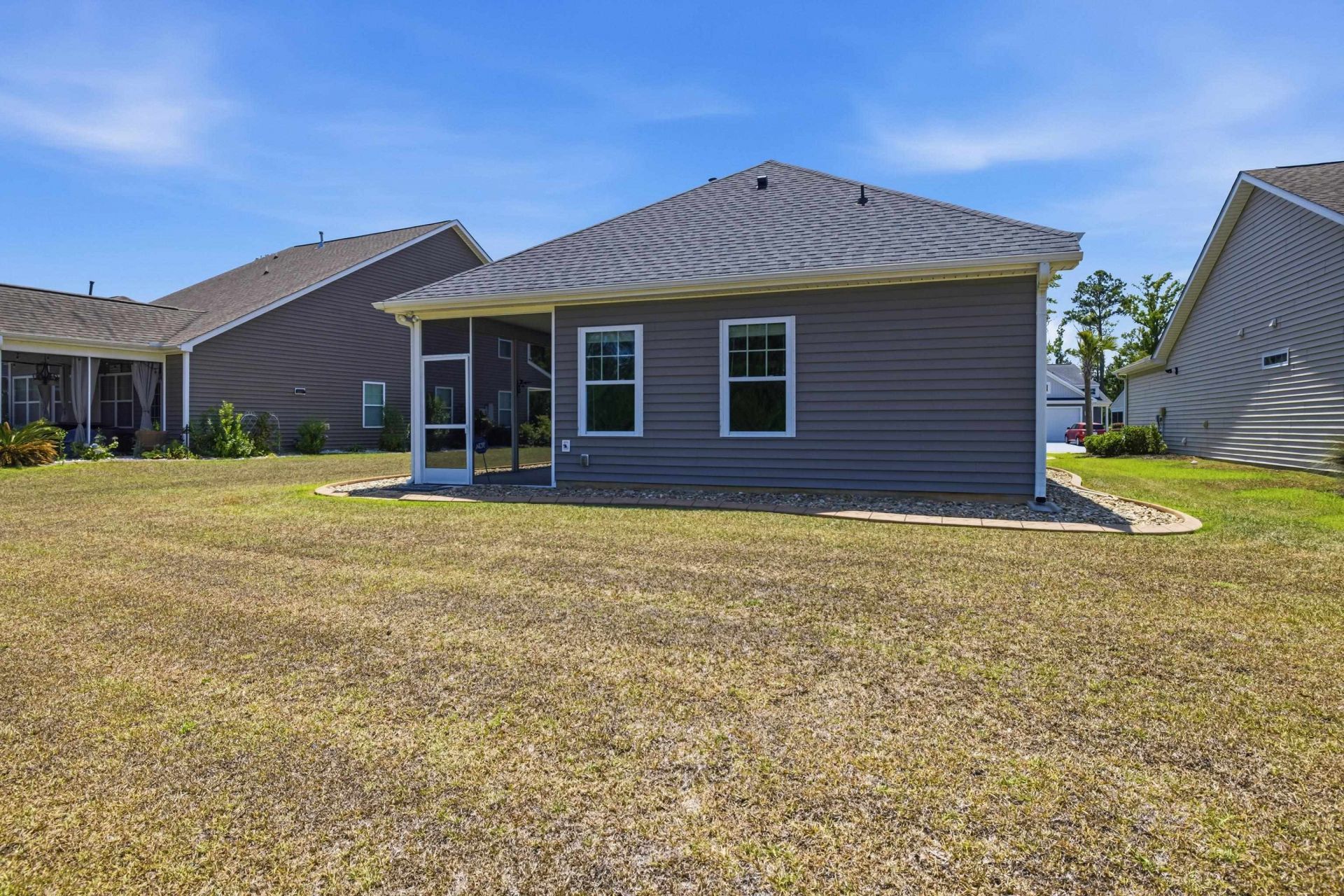 909 Cypress Way Photo 37