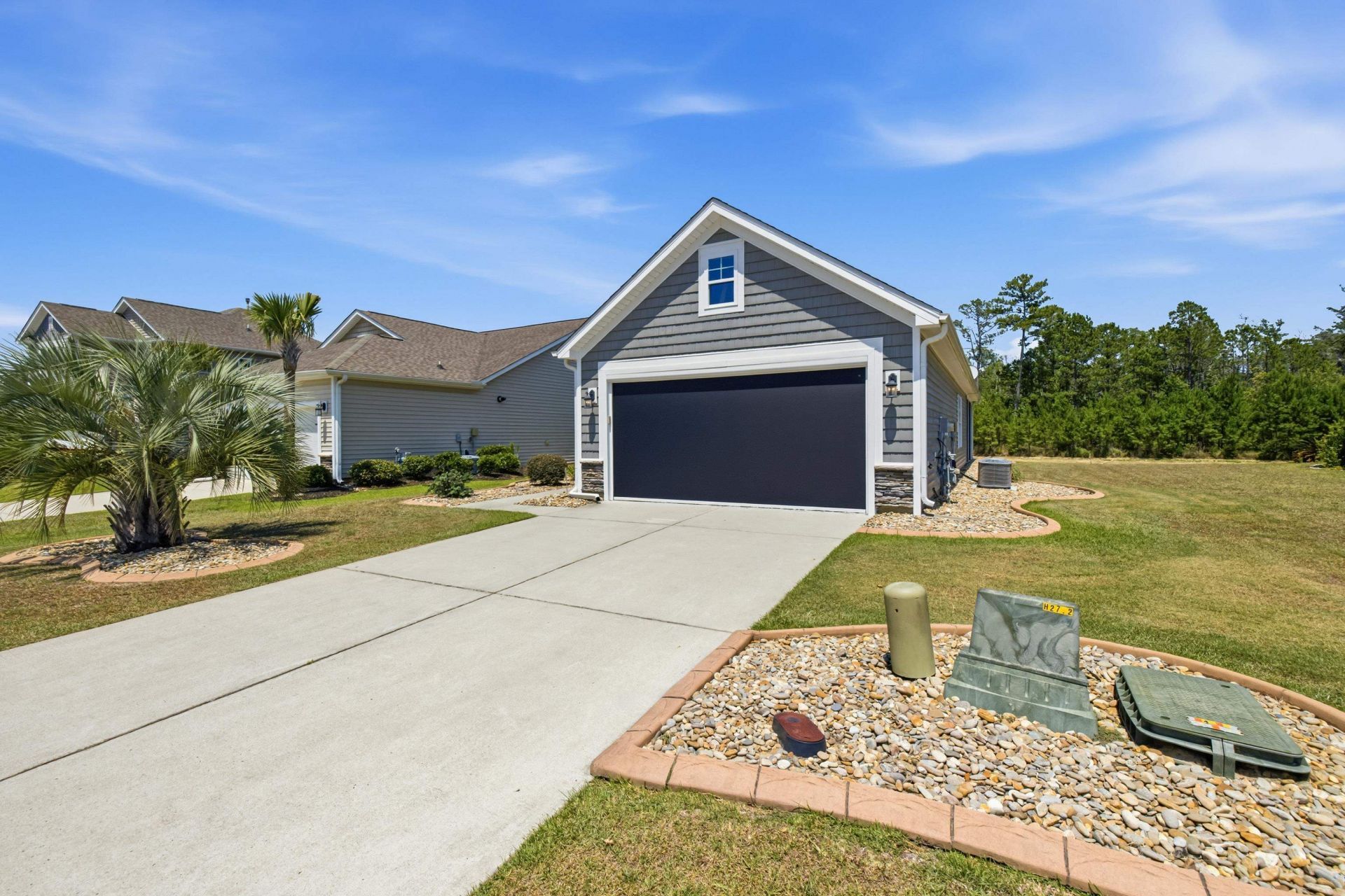 909 Cypress Way Photo 45