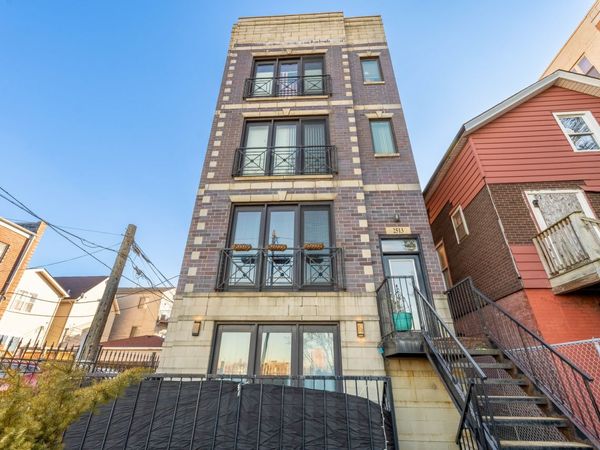 2513 W Congress Parkway , Unit 3, Chicago, IL 60612