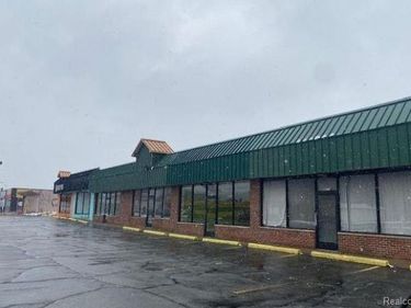 3102 S DORT, Flint, MI 48507