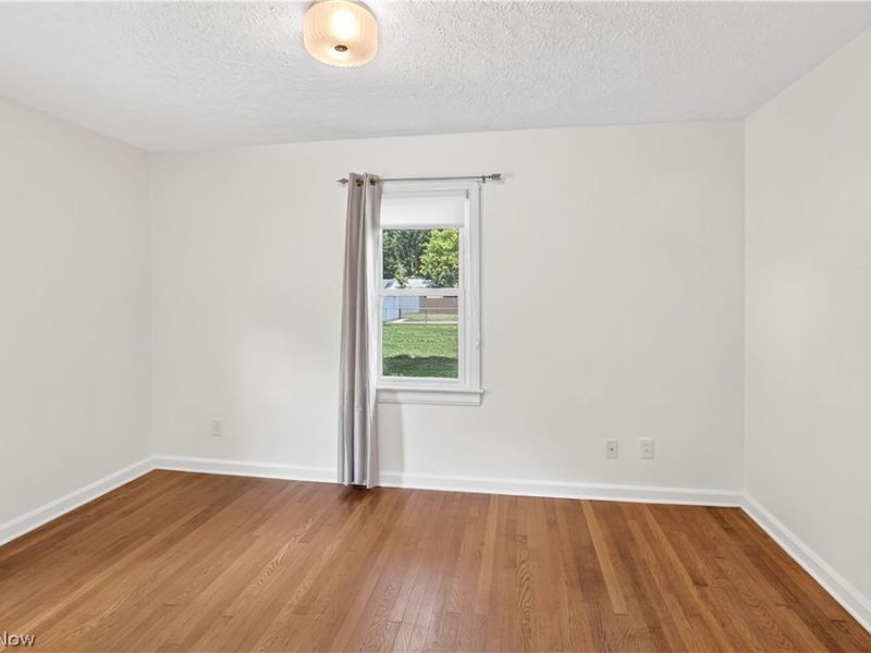 16305 Munn Road, Cleveland, OH 44111 Photo 13
