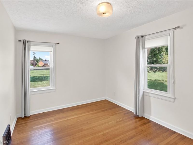 16305 Munn Road, Cleveland, OH 44111 Photo 14
