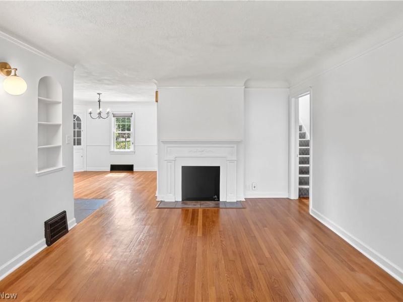 16305 Munn Road, Cleveland, OH 44111 Photo 8