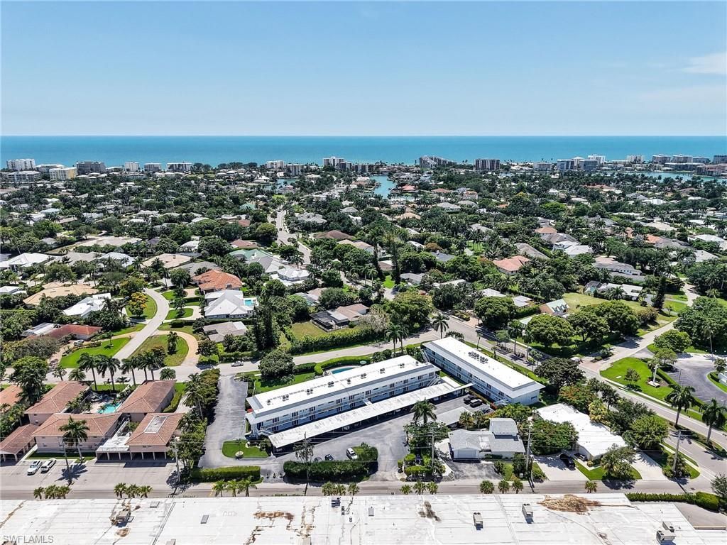 750 Mooring Line Dr, Unit 203, Naples, FL 34102 Photo