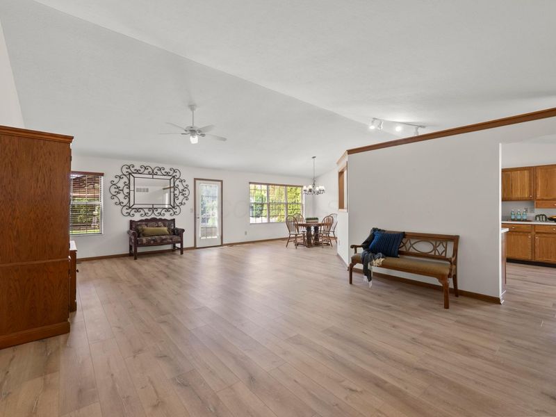 6704 Seckel Drive, Westerville, OH 43082 Photo 6