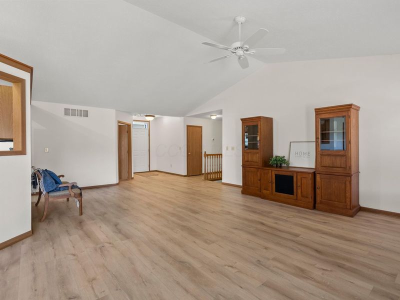 6704 Seckel Drive, Westerville, OH 43082 Photo 8