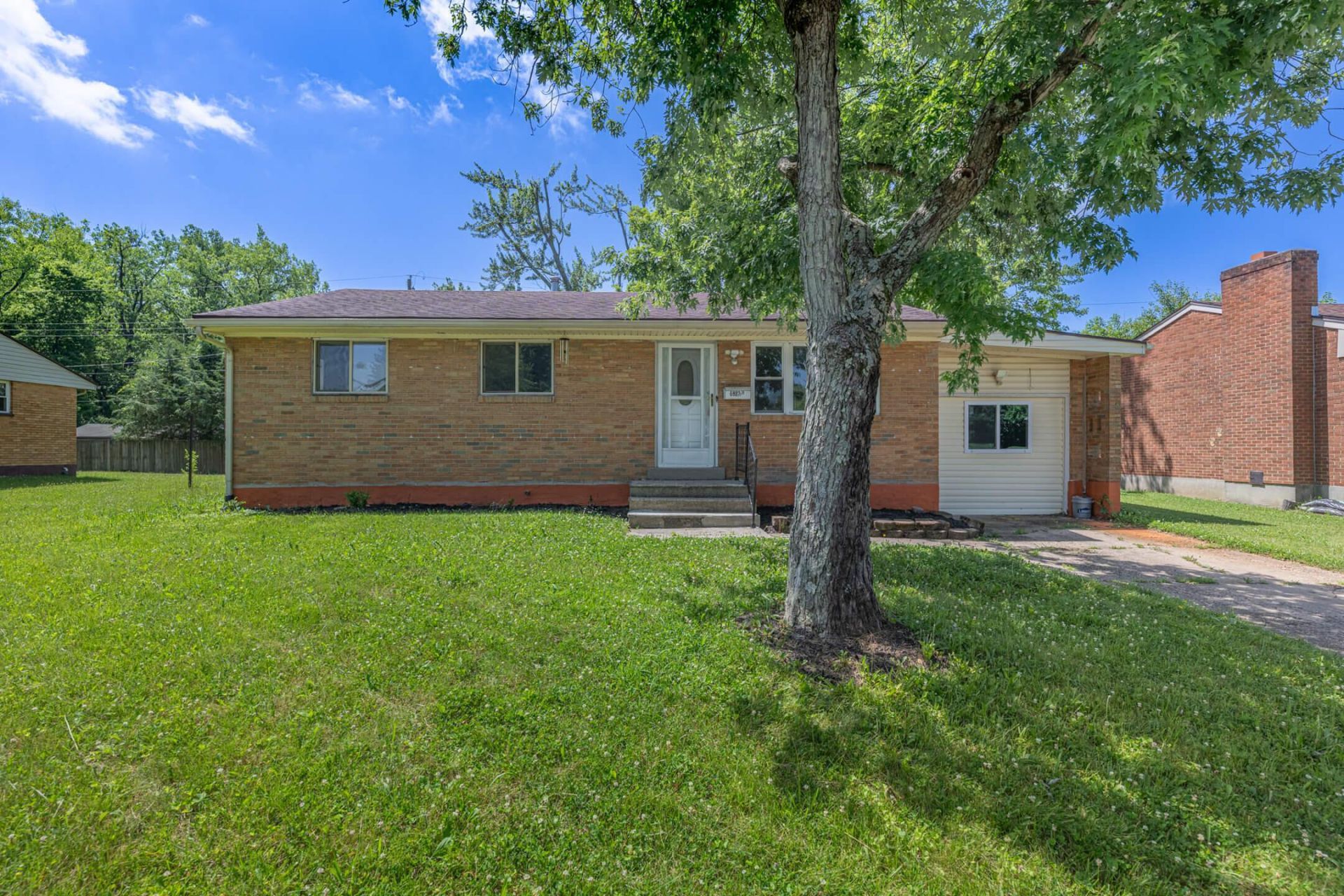 5082 Leedale Drive , Dayton, OH 45417 Main Photo