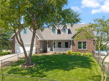 17310 Micky Drive, Bellevue, NE 68123