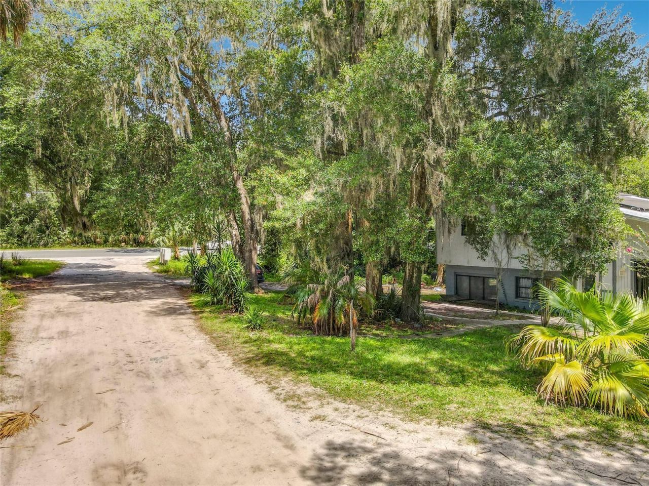 24930 Avenue C , Paisley, FL 32767 Photo
