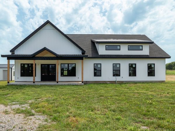 2985 Lewisburg Hwy, Petersburg, TN 37144