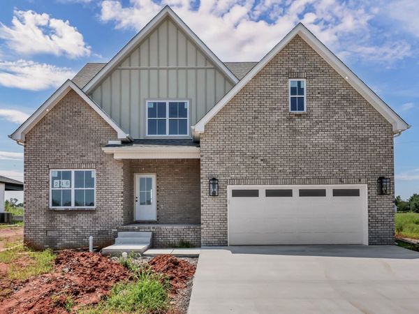 210 Low Plains Ln , Clarksville, TN 37043
