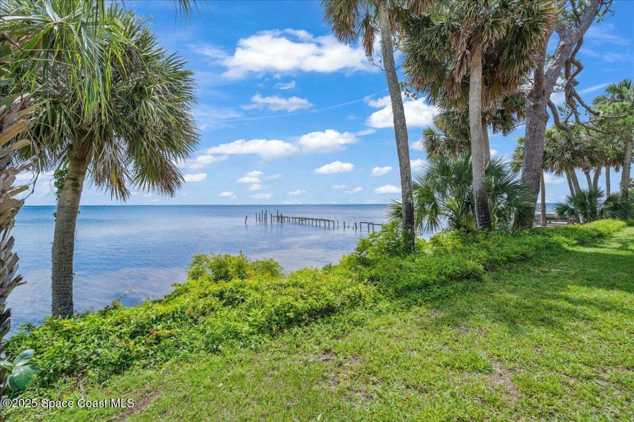 1326 Riverside Drive , Titusville, FL 32780 Photo