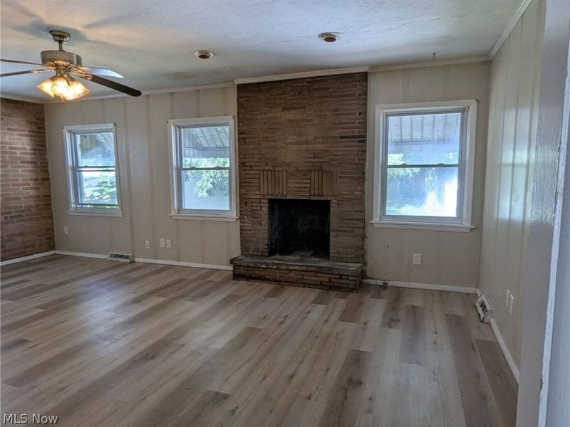 854 E 250 Street, Euclid, OH 44132 Photo 11