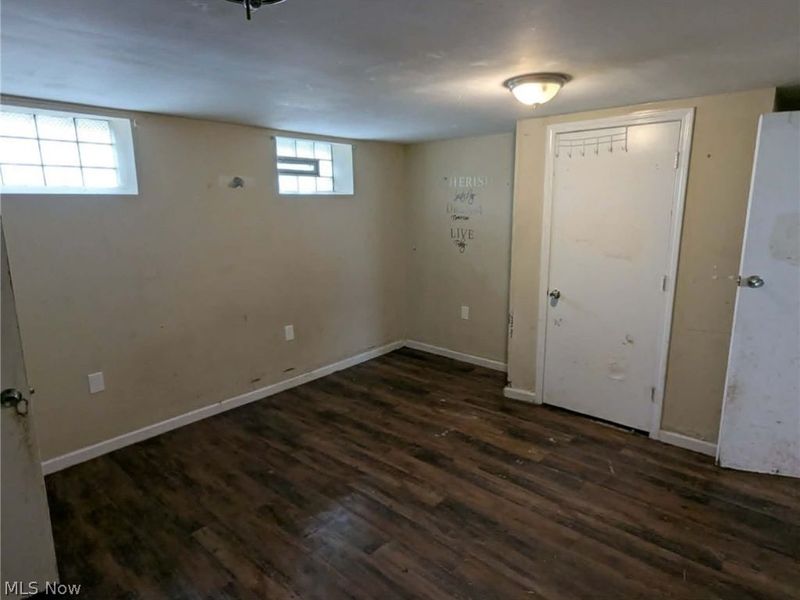 854 E 250 Street, Euclid, OH 44132 Photo 28