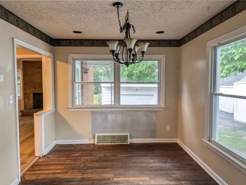 854 E 250 Street, Euclid, OH 44132 Photo 9